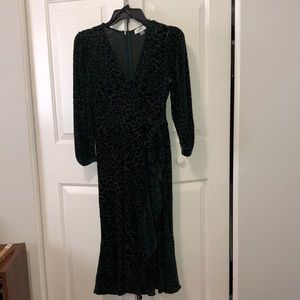 MIDI Calvin Klein leopard print wrap around dress